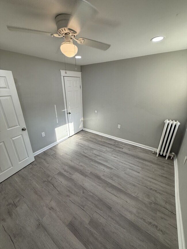 Building Photo - Beautiful 3 Bedroom Home – Updated & Move In Ready