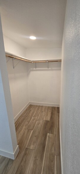 Building Photo - 1733 Ophir Dr