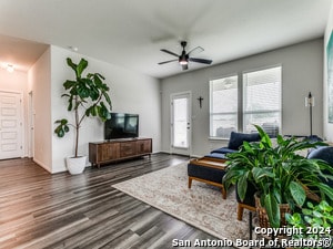 Building Photo - 15066 PALM DESERT Ct