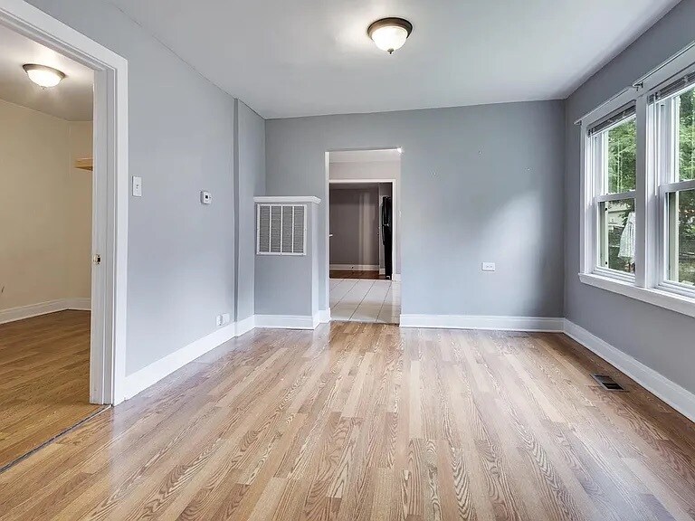 Building Photo - 1745 Brown Ave