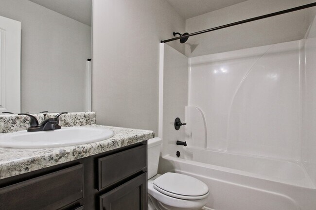 Building Photo - 4165 Shoals Ln