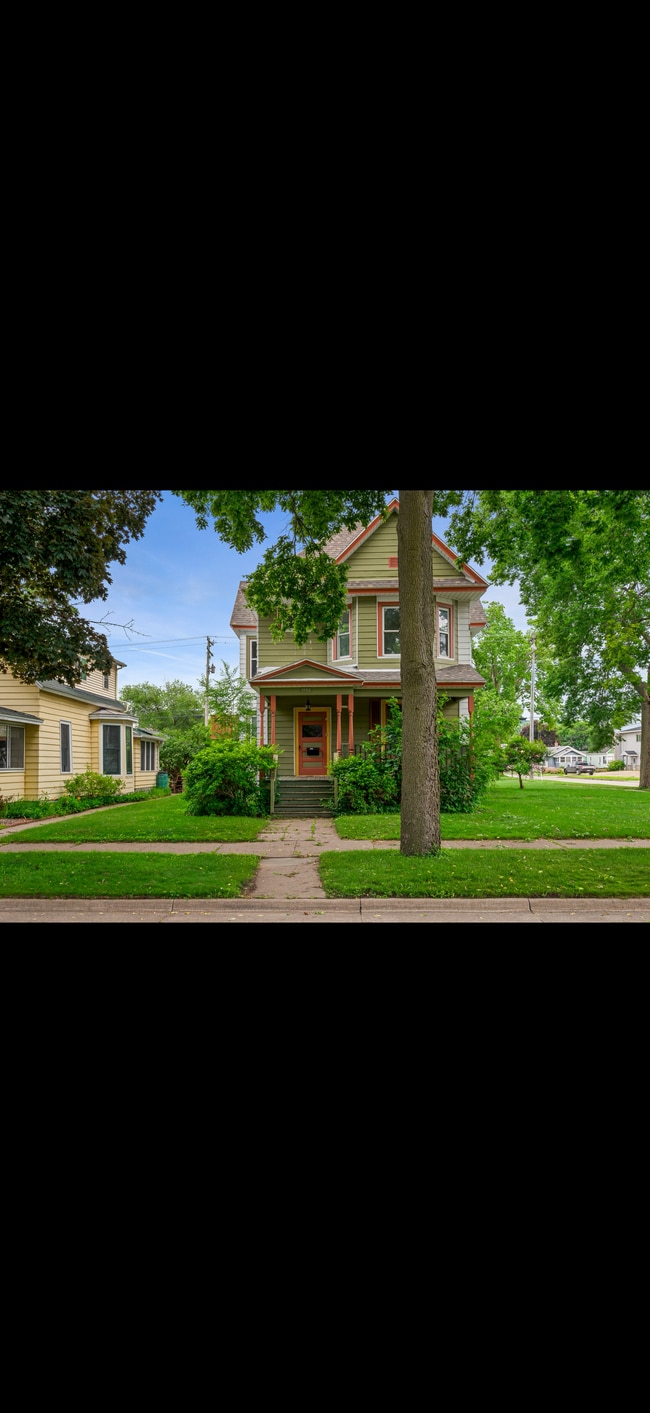 Building Photo - 1902 Kane St