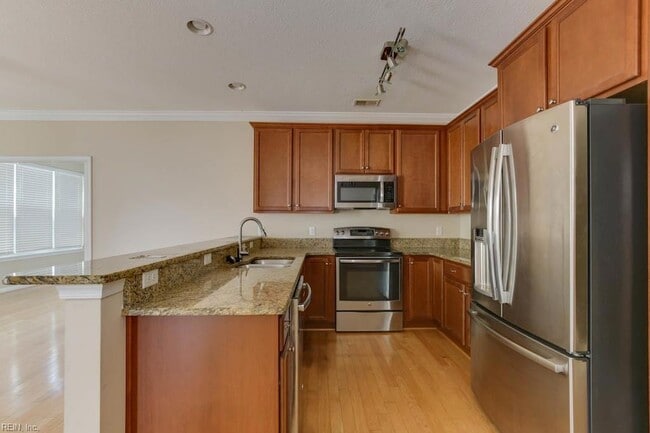Building Photo - 4138 Seafarer Ave