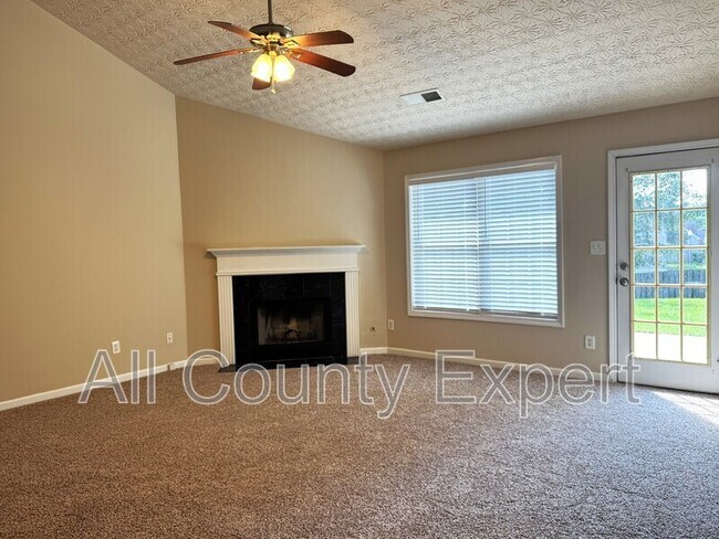 Building Photo - 1277 Poison Oak Ct SE