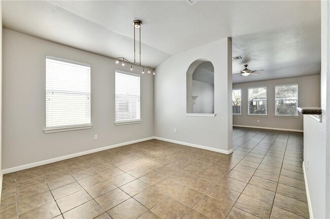 Building Photo - 660 Rusk Rd