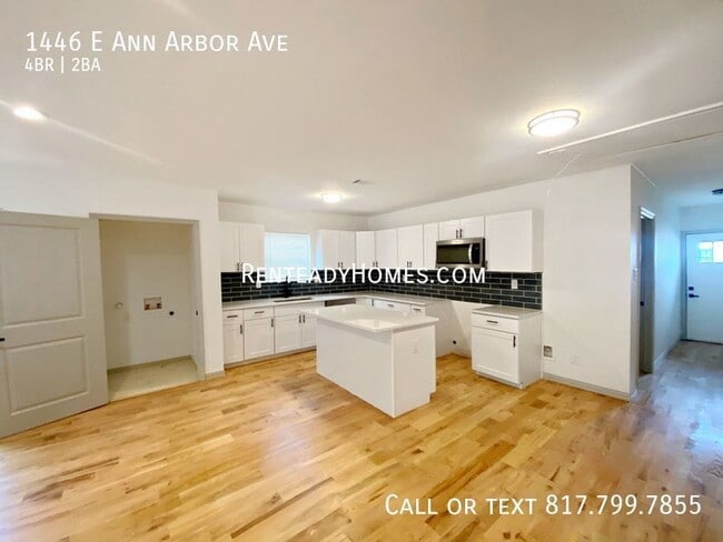 Building Photo - 1446 E Ann Arbor Ave