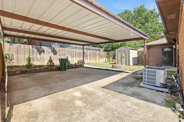 Building Photo - 1117 Bellmont Ct