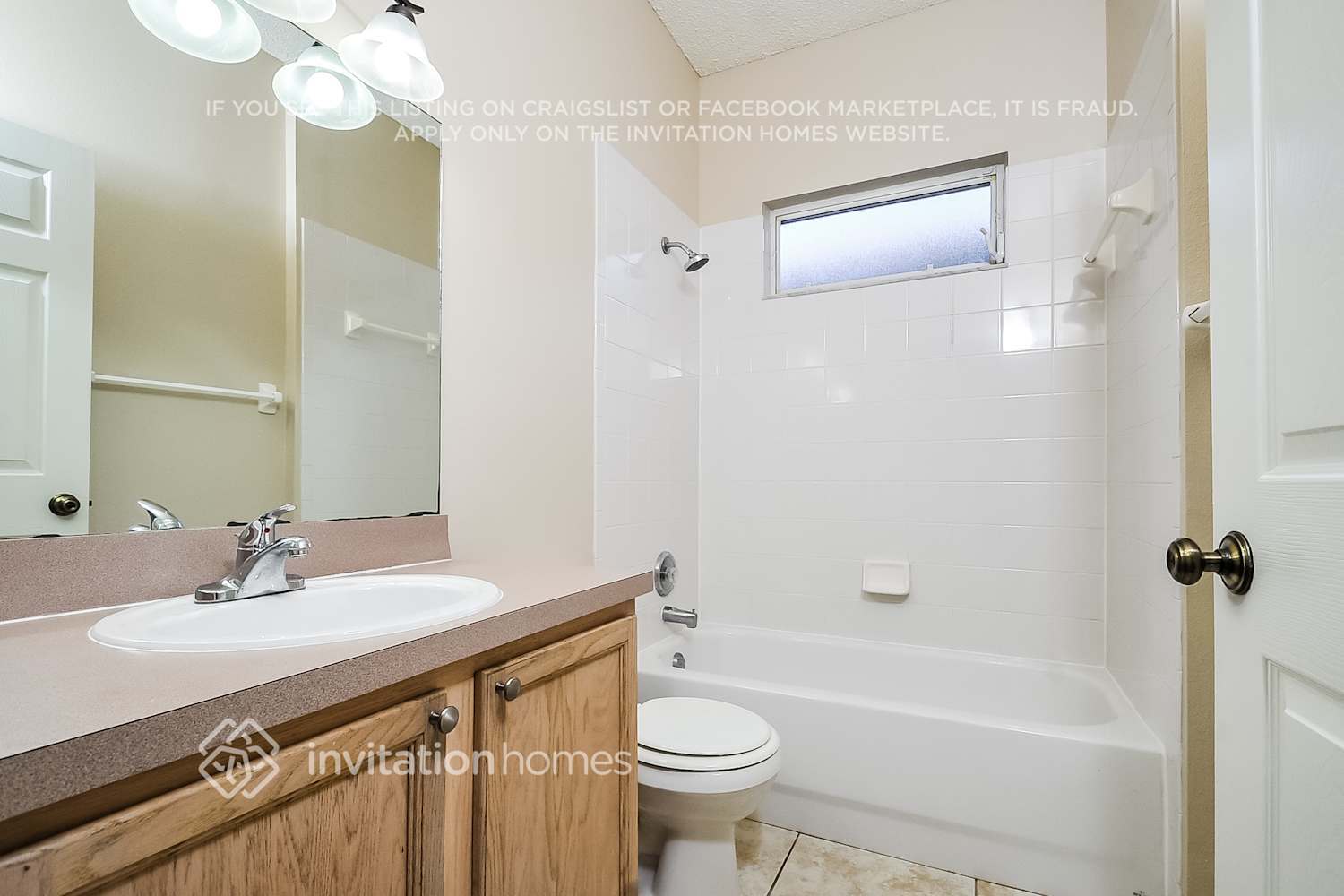 Building Photo - 932 Grand Canyon Dr