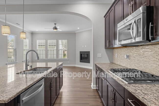 Building Photo - 4107 Bluff Oak Dr