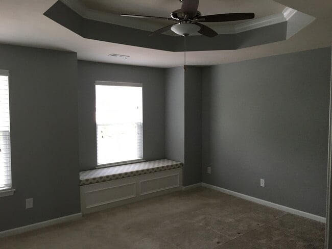 Building Photo - 113 Grande Sky Ct