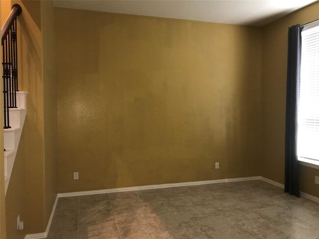 Building Photo - 5827 Chaste Ct