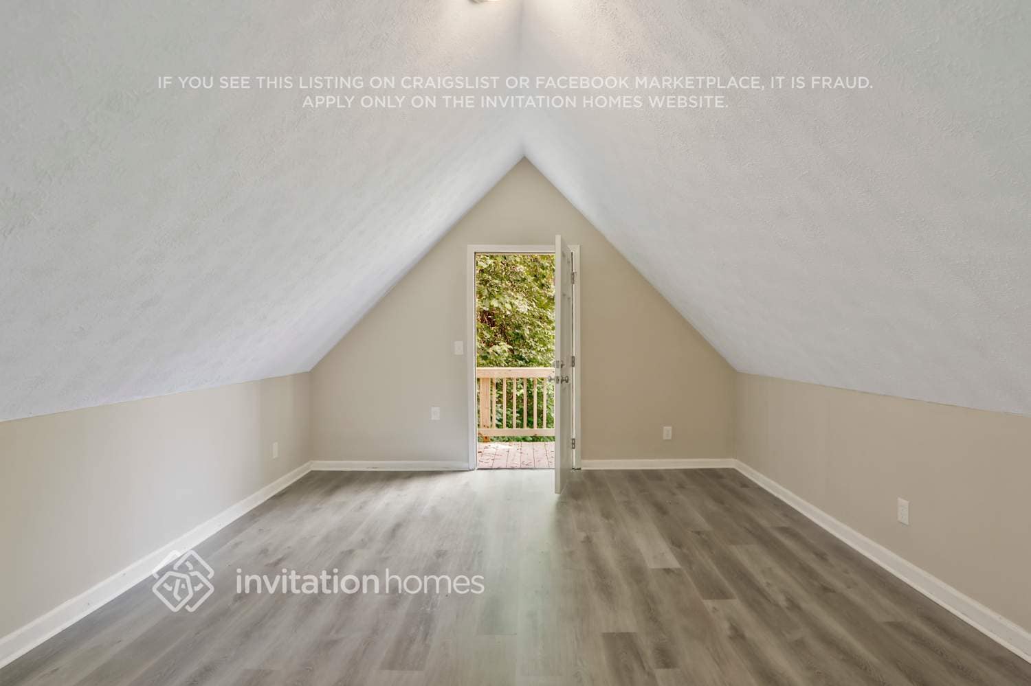 Building Photo - 5884 Four Winds Dr SW