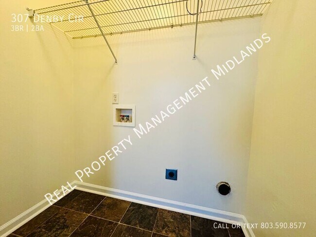 Building Photo - 307 Denby Cir