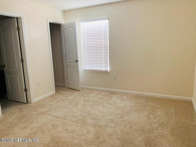 Building Photo - 7652 Legacy Trl