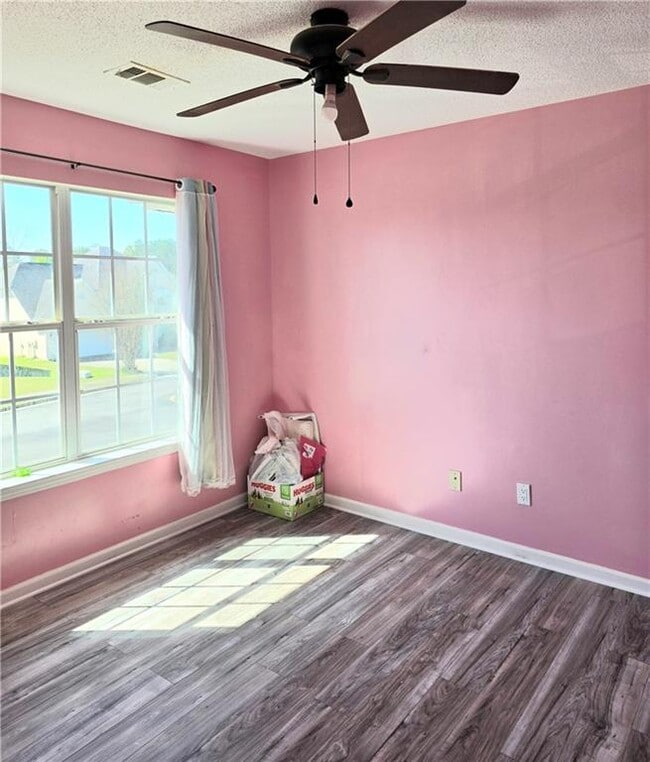 Building Photo - 1696 Central Park Loop