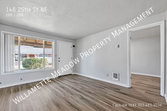 Building Photo - 148 25th St NE