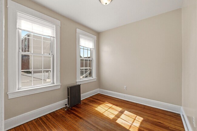 Building Photo - 1136 Avenue C