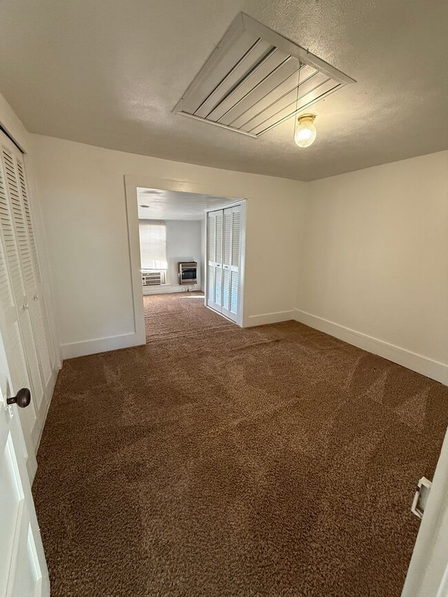 Building Photo - 6555 AR-252