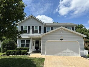 Building Photo - Seckman 3 bedroom 2 story fenced in yard