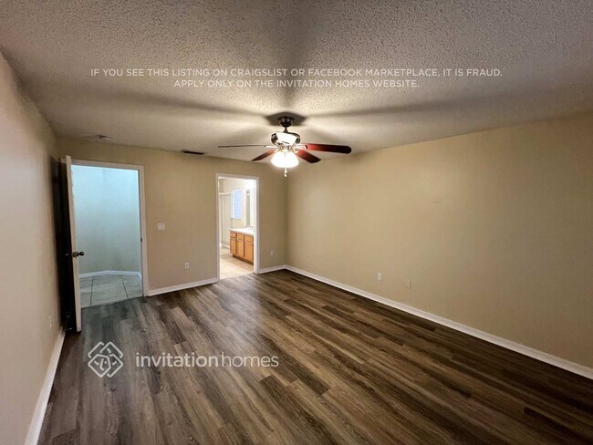 Building Photo - 1091 SW California Blvd