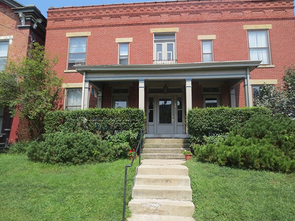 Primary Photo - 78 W 1st Ave