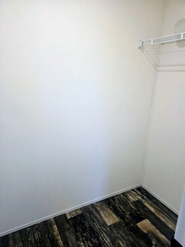 Building Photo - ???????? RENT $ 1,700 Brand-New Manufactured Home