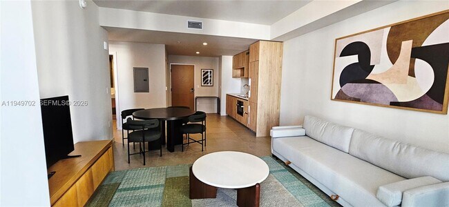 Building Photo - 601 N Miami Ave