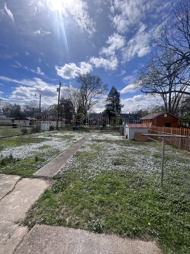 Building Photo - 3007 Grant St