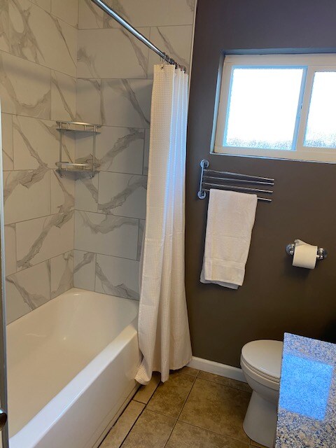 Building Photo - 718 N Floral St