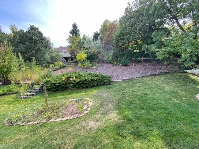 Building Photo - 7446 S Hudson Way