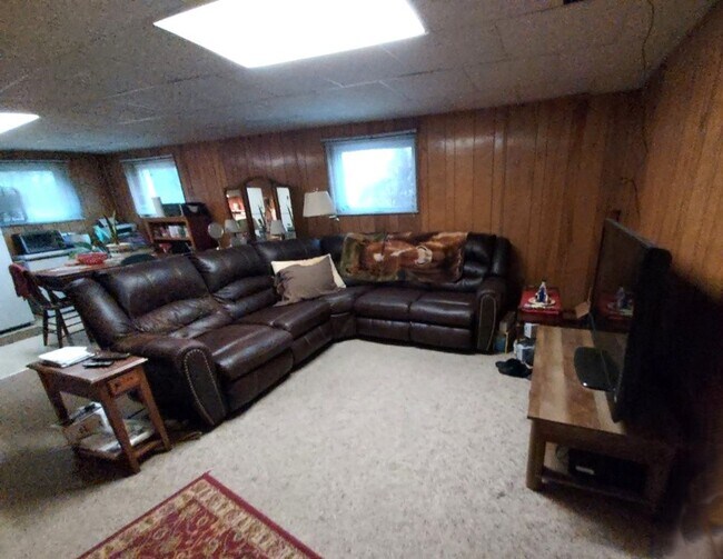 Building Photo - 438 Jacobs Ln