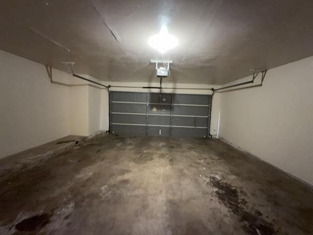 Building Photo - 5604 Ember Dr