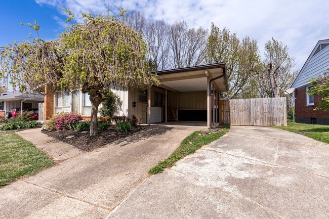 Building Photo - 3025 Vogue Ave