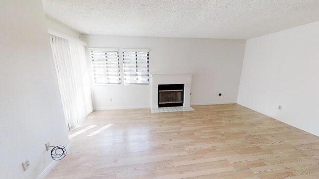 Building Photo - 2/2 Upstairs Condominium in Park Vineyard Community for Lease in Rancho Cucamonga!
