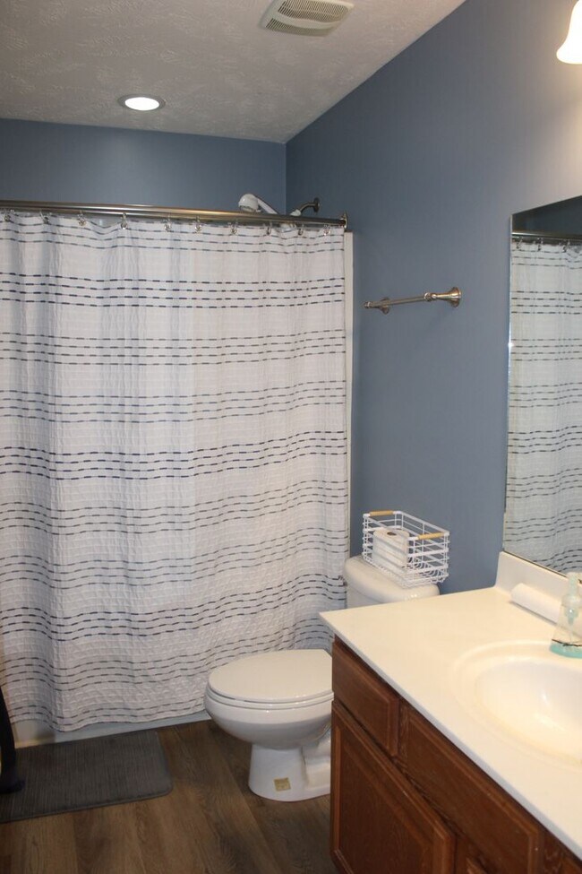 Building Photo - Beautiful Home in Hubert