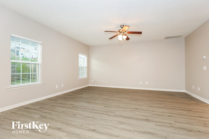 Building Photo - 1252 Anduin Ave
