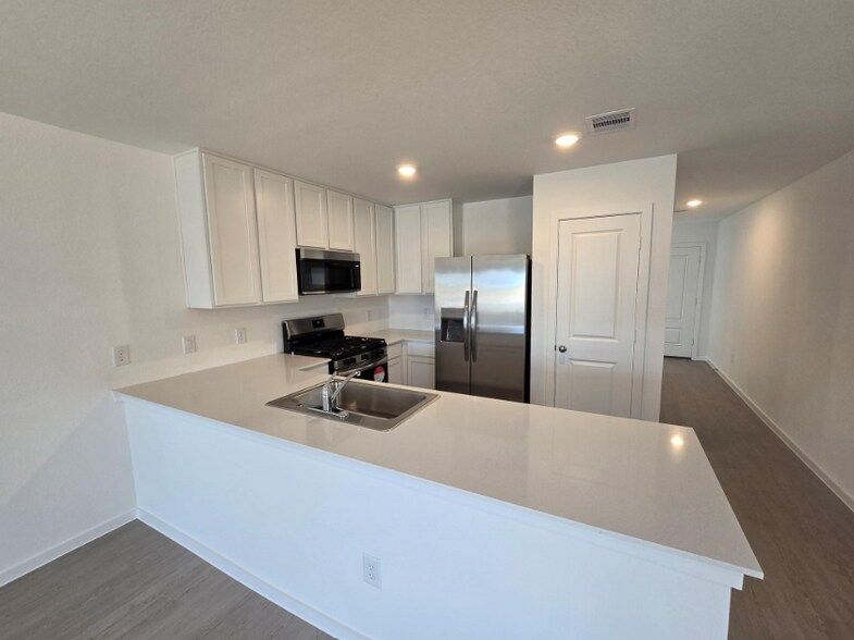 Building Photo - 25721 John Wayne Dr