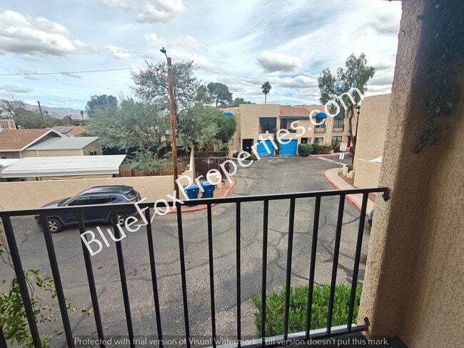 Building Photo - 254 E Pastime Rd