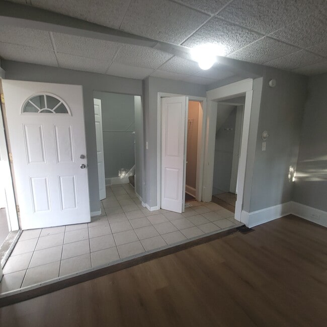 Building Photo - 1352 Sprague St