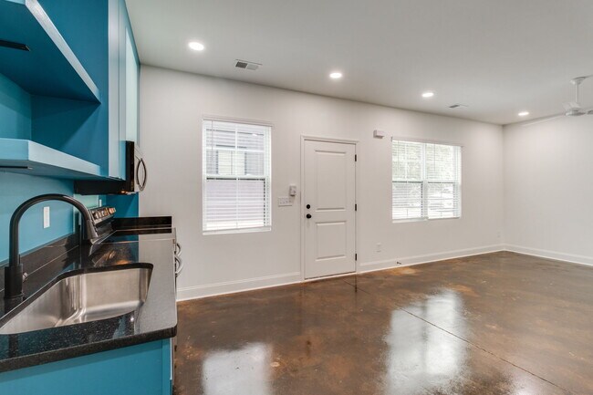 Building Photo - 1410 Barnwell St