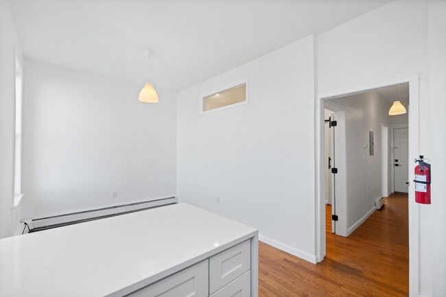 Building Photo - 804 Palisade Ave