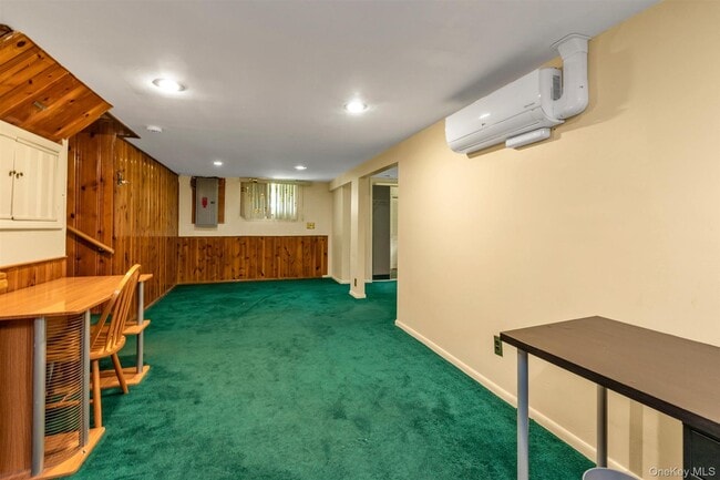 Building Photo - 830 Pepperidge Rd