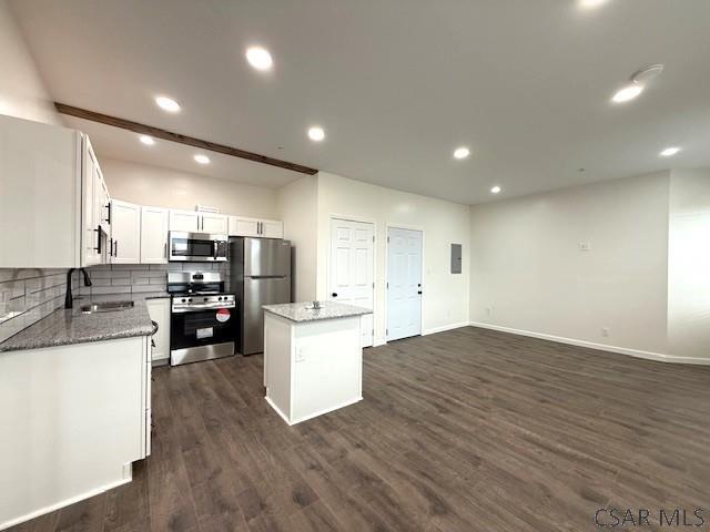 Building Photo - 1800 Graham Ave