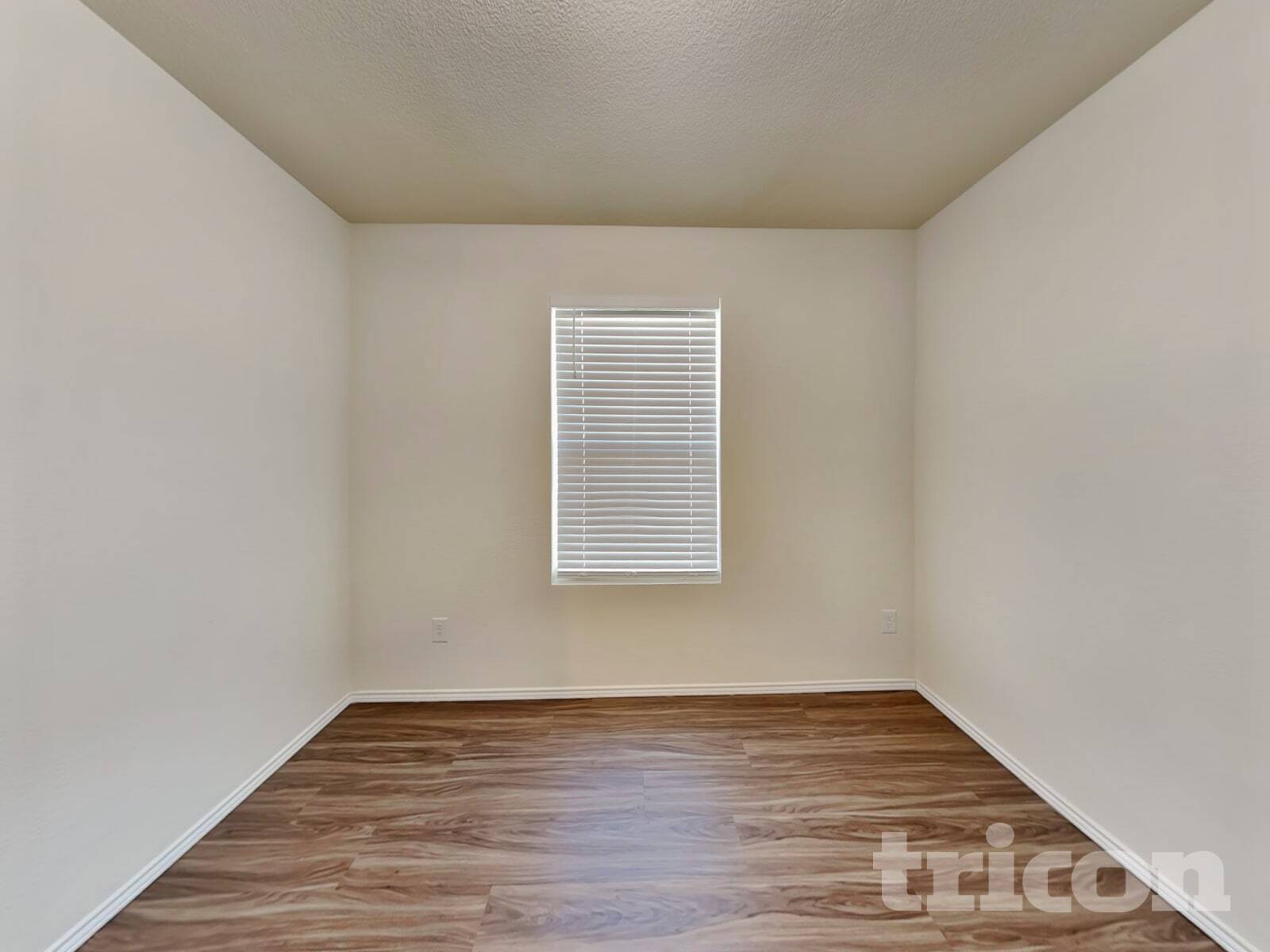 Building Photo - 5632 McClelland St