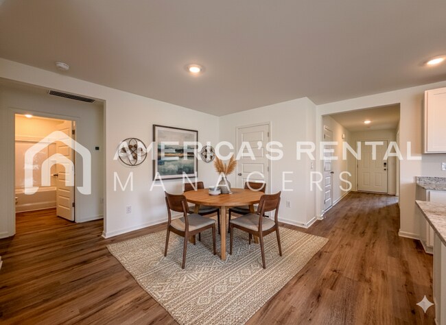 Building Photo - Available NOW! Spacious 5-Bedroom Single Level Home!