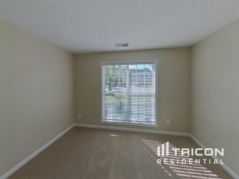 Building Photo - 1623 Leather Lake Ct