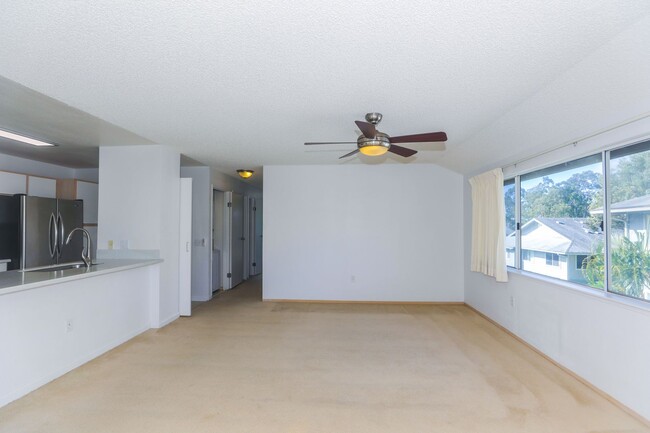 Building Photo - Hillsdale4 Mililani Mauka Town House- Upst...