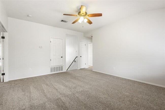 Building Photo - 2604 Stenson Dr
