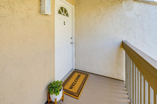 Building Photo - 8540 Via Mallorca Via