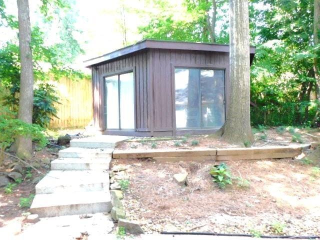 Building Photo - 2817 Thornridge Dr
